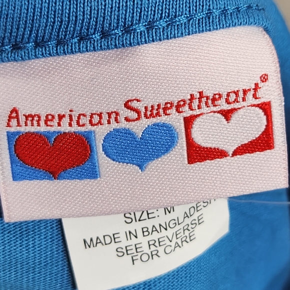 American Sweetheart NWOT Blue Lace & Partial Button Tab Sleeve Top Size Medium - Picture 5 of 8